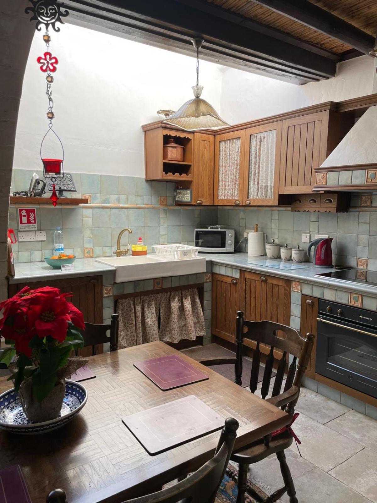 Afames House - Beautiful Traditional House أومودوس المظهر الخارجي الصورة